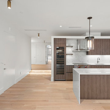 Modern Italian kitchen by Exclusive Home Interiors