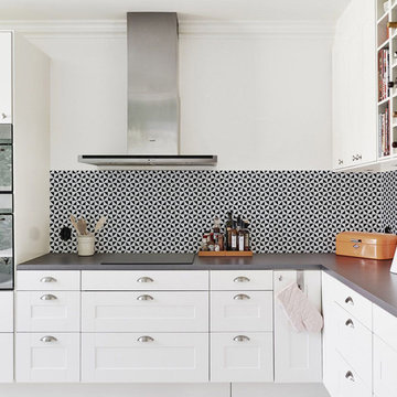 Modern Kitchen Backsplash Triangular Porcelain Mosaic Tile