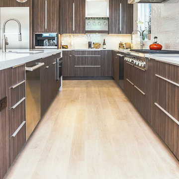 Modern Kitchen in Piper door style with Kona finish