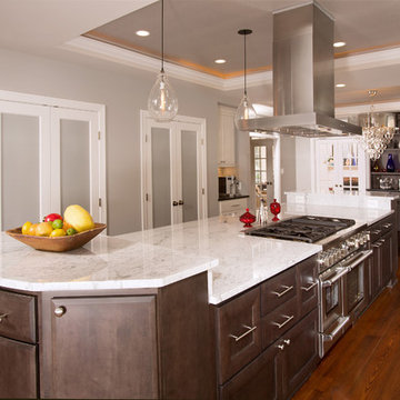 Modern Kitchen Model for Family Soirees in Paeonian Springs