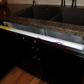 Modern Kitchen - sink tip out tray