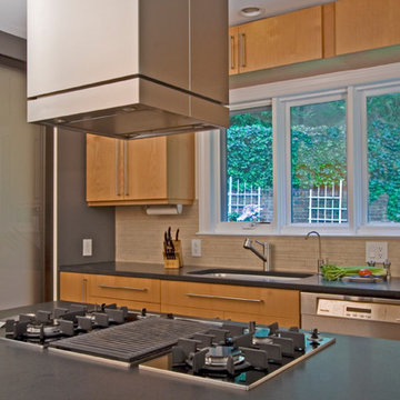 Modern Kitchen – Upper Georgetown, DC