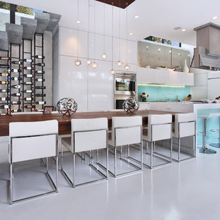 Contemporary kitchen remodeling - Inspiration for a contemporary kitchen remodel in Melbourne