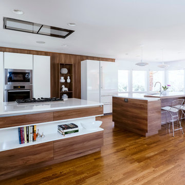 Modern kitchen with 2 isles