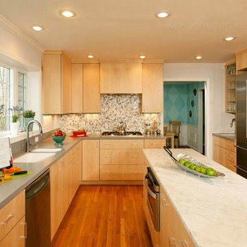 Modern kitchen with CWP Cabinetry & Marble Island