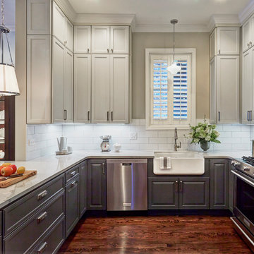 Modern Lincoln Park Farmhouse Kitchen Chicago, IL