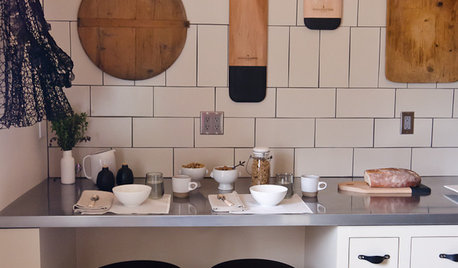 Accessorize a Traditional Kitchen the Beautiful, Practical Way