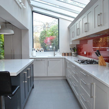 Modern shaker kitchen in light grey