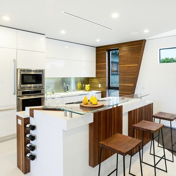 Modern Style 3 Story Single Family Home - 4 beds 3 baths | Venice, CA