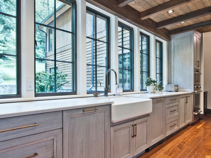 Transitional Kitchen - Kitchen