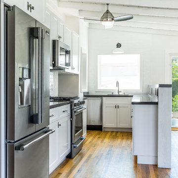 Modern Updated Laguna Beach Kitchen