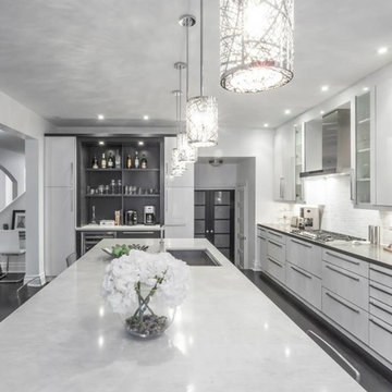 Modern White & Grey Kitchen Design Oakville