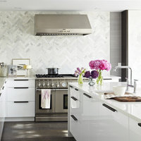 https://st.hzcdn.com/fimgs/pictures/kitchens/modern-white-kitchen-croma-design-inc-img~b9c196f70f85d770_0390-1-8d41176-w200-h200-b0-p0.jpg