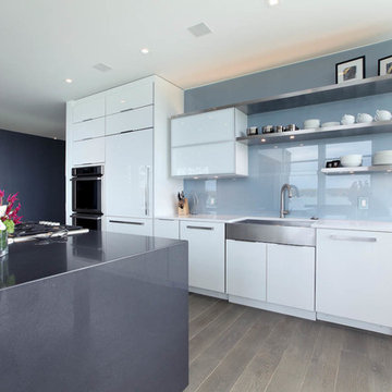 Modern White Kitchen