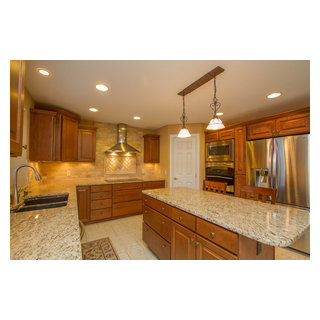 Monclova Traditional kitchen - Traditional - Kitchen - Other - by ...