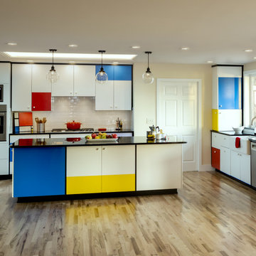 Mondrian Themed Kitchen