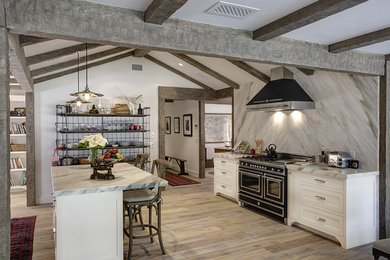 This is an example of a classic kitchen in Santa Barbara.