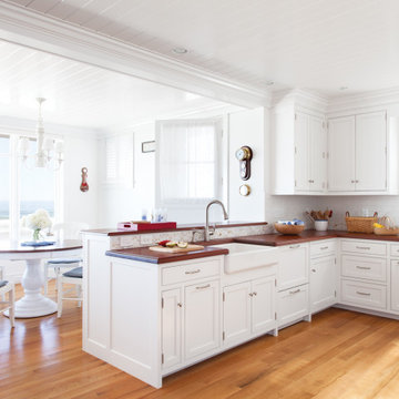 Moody Beach Home open kitchen and dining room