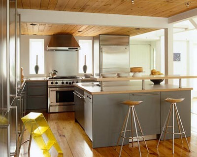 Farmhouse Kitchen by Sandvold Blanda Architecture + Interiors LLC