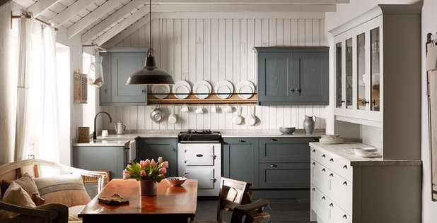 Country Kitchen by Dukes Kitchens