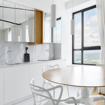 MOSCOW APARTMENT
