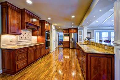 Traditional kitchen in DC Metro.