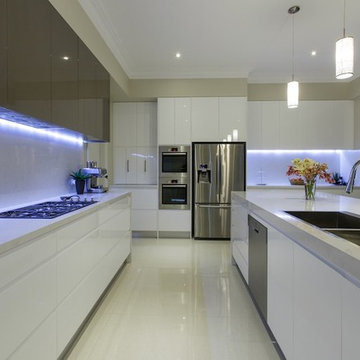 Mount Vernon luxury modern kitchen