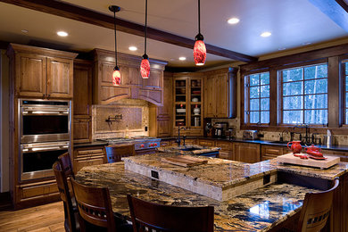 Photo of a traditional kitchen in Denver.