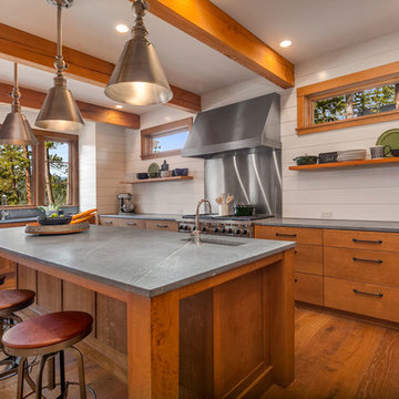 Mountain Home: Kitchen