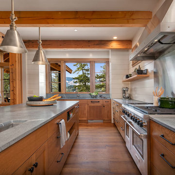 Mountain Home: Kitchen