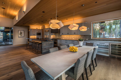 Inspiration for a modern kitchen remodel in Sacramento