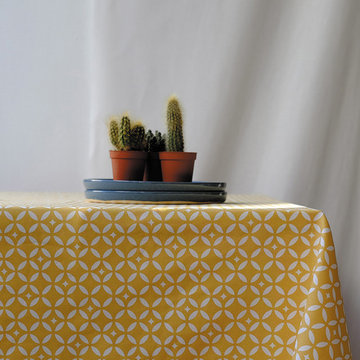Mustard yellow Tiles wipeable tablecloth - Nappe enduite Carreaux de Ciment Jaun