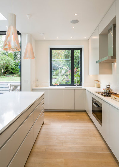 Contemporary Kitchen by Jones Associates Architects