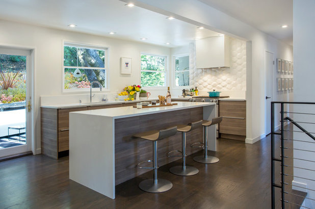 Contemporary Kitchen by Margot Hartford Photography