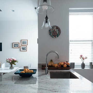 My Houzz: Cozy, Clean Style in a D.C. Row House Apartment