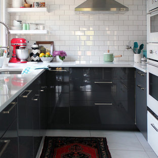 Inspiration for a midcentury kitchen in Montreal.