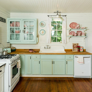 My Houzz: Eclectic Vintage Charm in a Family's Texas Farmhouse