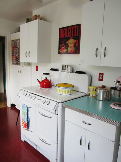 Eclectic Kitchen My Houzz: Thrifty Flourishes Give a ’50s Home Retro Appeal