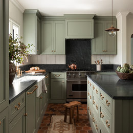 https://www.houzz.com/photos/n28-tudor-traditional-kitchen-seattle-phvw-vp~148710325