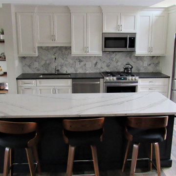 Nashua, White and Navy Kitchen