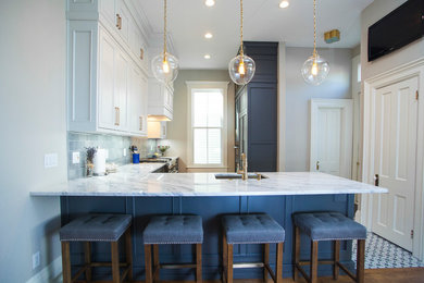 Example of a transitional kitchen design in Indianapolis