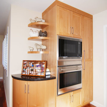 Natural alderwood kitchen