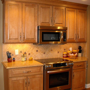 Natural Maple Cabinets | Houzz