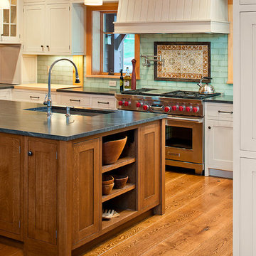 Natural White Oak Kitchen Wood Flooring