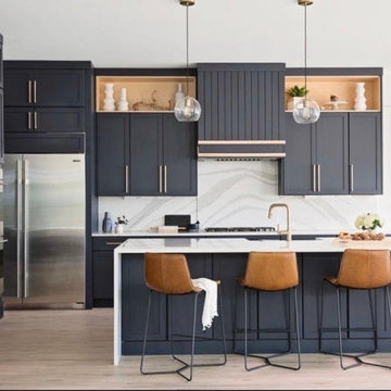 Navy Blue Kitchen Cabinets Perfect Fit for a Classy and Sophisticated Kitchen