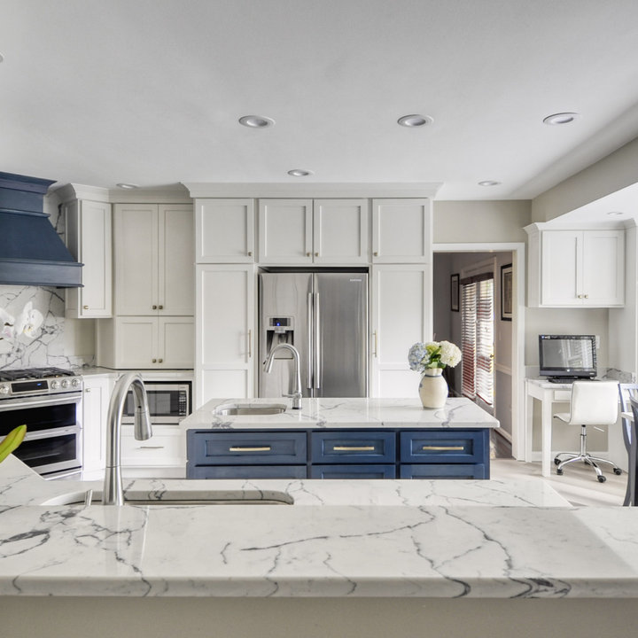 Navy And White Kitchen Photos & Ideas Houzz