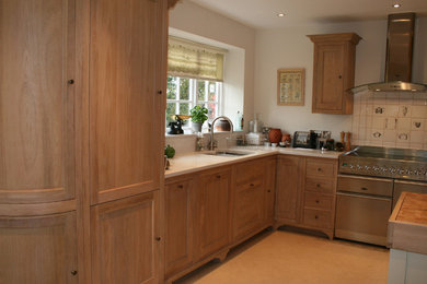 Neptune Henley kitchen designed and installed by Aberford Interiors