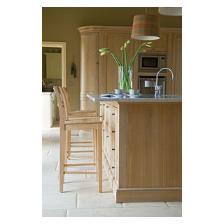 Neptune henley Kitchen - Traditional - Kitchen - London - by Woods of