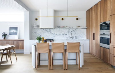 Room of the Week: Beach House Kitchen With a Laid-Back Luxe Vibe