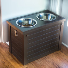 PET FEEDING STATIONS IN KITCHENS